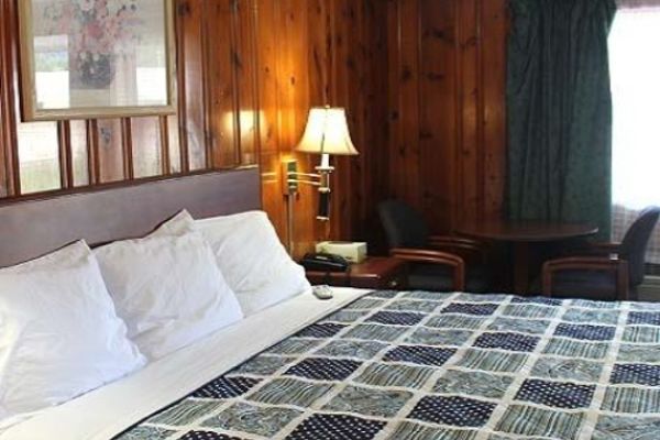 BUDGET INN CORNING (Corning)